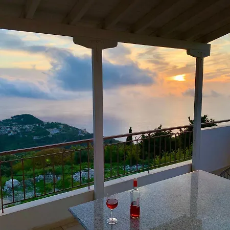 Villari Lefkas *